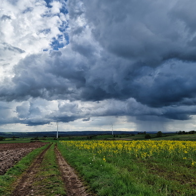 A thunderstorm appeared out of nowhere