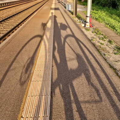 Shadow casting at the train platform