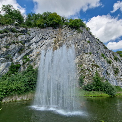 Fountain and cliff in Durbuy