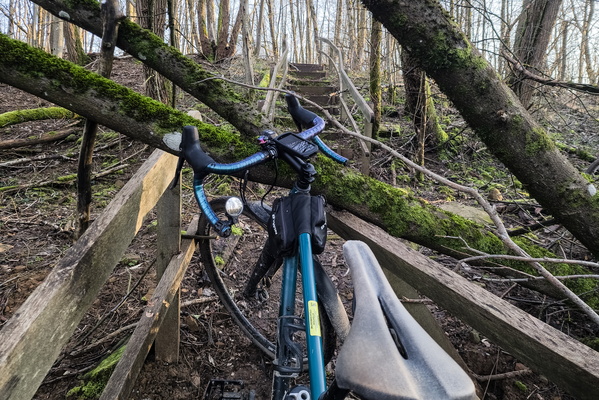 Damaged hiking route near Senningen