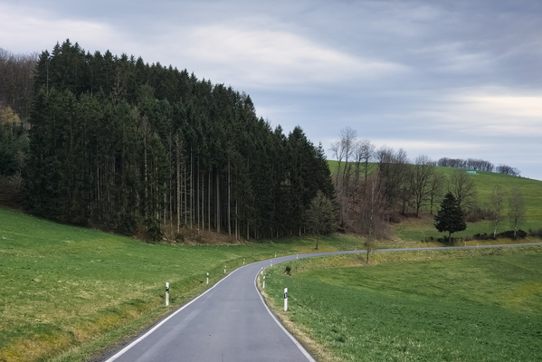 Road to Ourdall near Welchenhausen