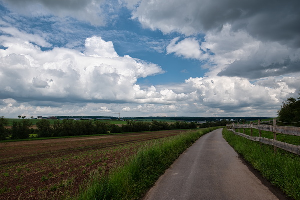 Threatening sky near Olingen
