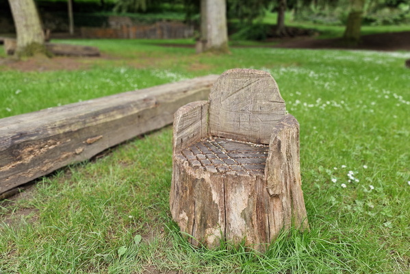 Mini bench