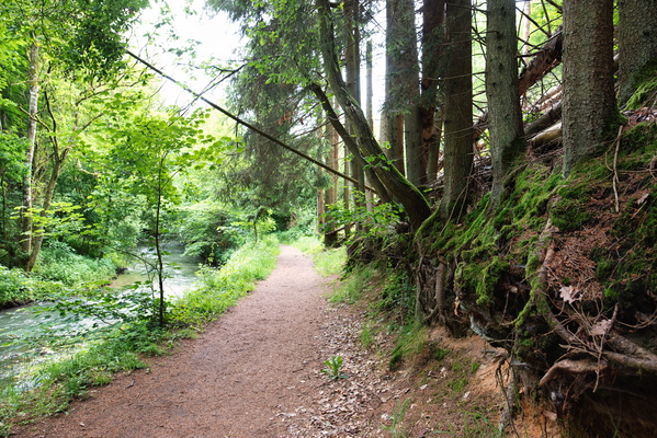 Eisch valley near Eischen