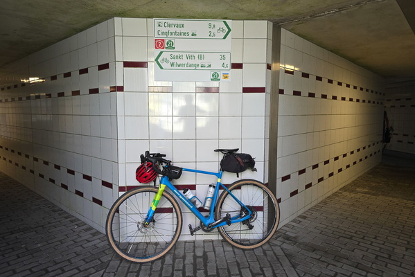 Cycling directions in Troisvierges rail underpass