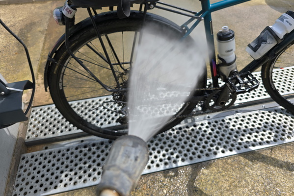 Quick bike wash on the way