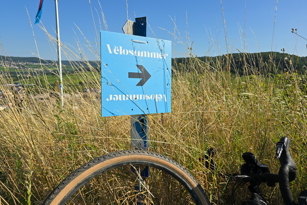 Vëlosummer sign near Remerschen