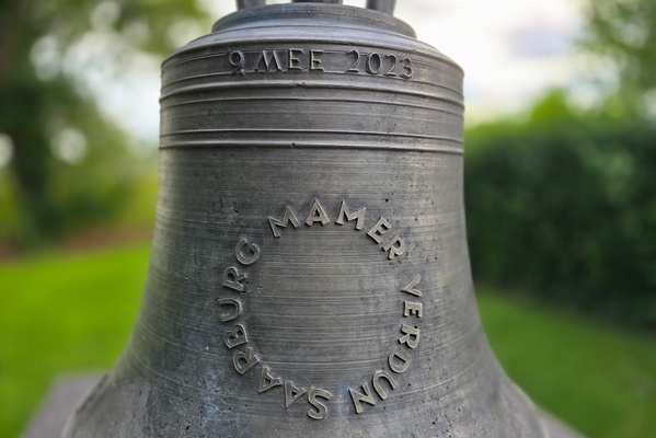 Memorial bell in Mamer-Park