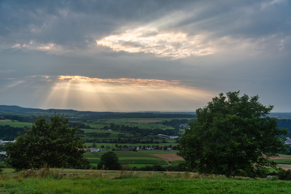 Let there be light (and landscapes)!