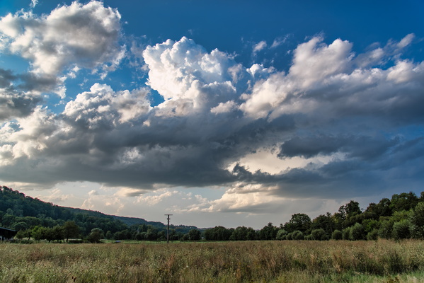 The sky's grand theatre