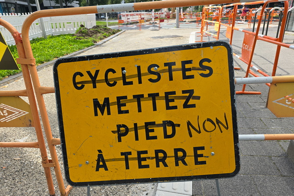 Another sign telling me what to do. How thrilling