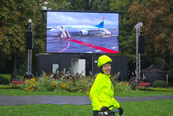 The Pope's live broadcast: the day the park became a (very) priv