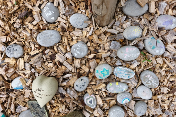 Stones of love, memories engraved