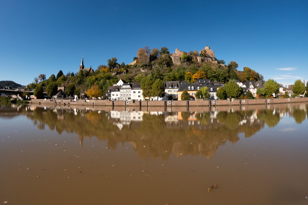 Castle reflections, a water-y tale