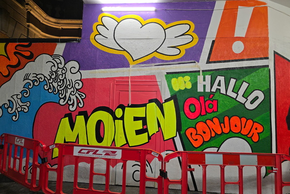 Hello, Moien, and Bonjour to you too