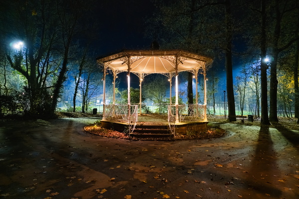 Quiet night in the park