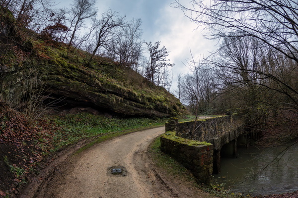 The secret border crossing