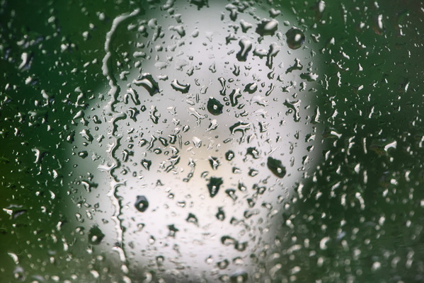 I think it's raining!