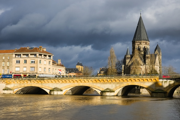 The Heart of Metz Beats Beneath a Moody Sky