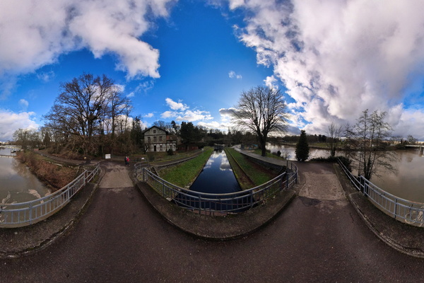 Cloud Spotting at the Canal