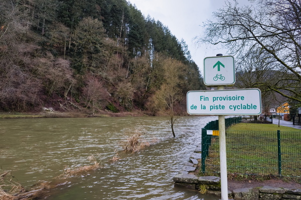 Oh, a temporary end to the cycle path, how unexpected!
