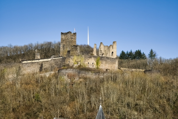 Brandenbourg Castle: A Silhouette Against the Sky