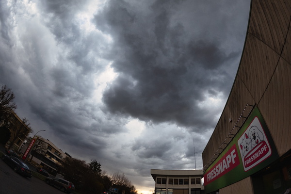Bertrange Under Siege: The Sky's Fury Unleashed!